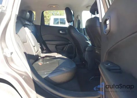 2018 Jeep Compass Latitude Fwd from USA, damaged, VIN 3C4NJCBB8JT267894